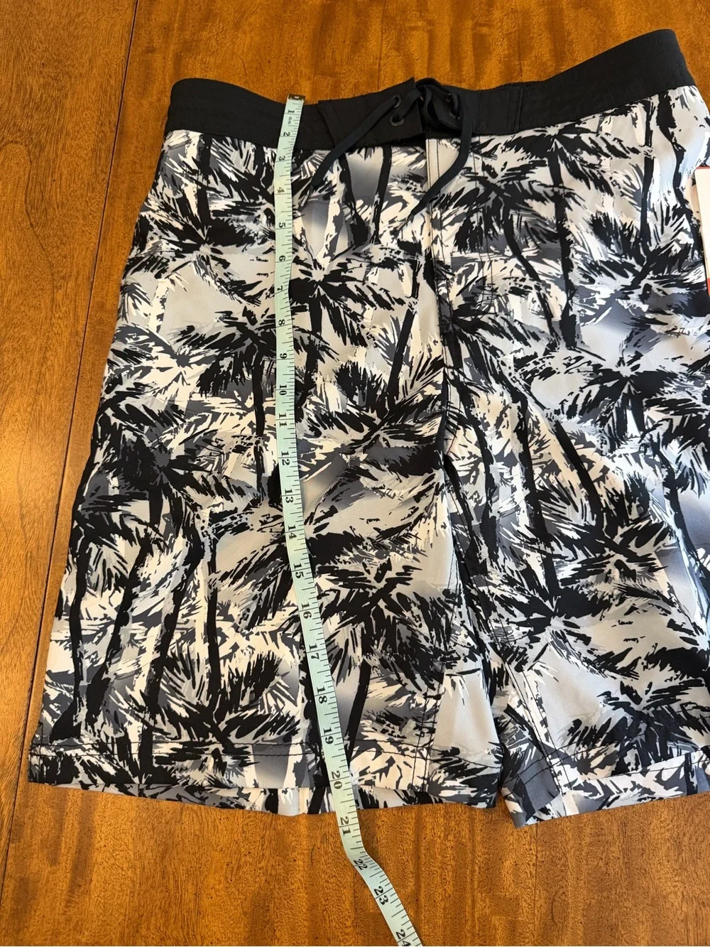 SPEEDO men’s PRINTED BONDI 20 INCH BOARD SHORTS